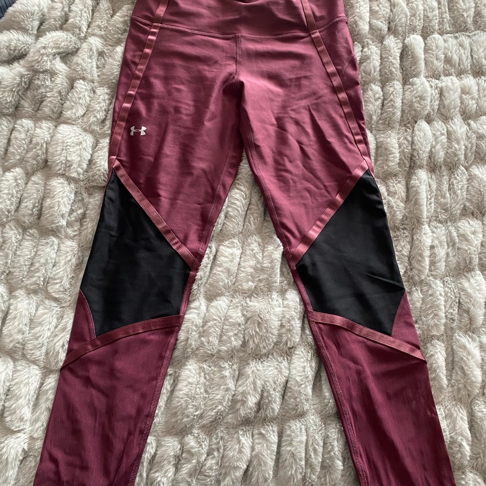 Under Armour woman’s heatgear compression tights